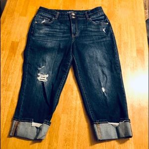 NWOT!!! Women’s Blue Jean Capris